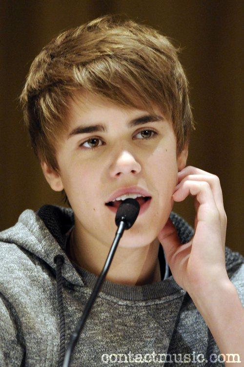Justin Bieber Backgrounds For Laptop. Justin Bieber Wallpapers