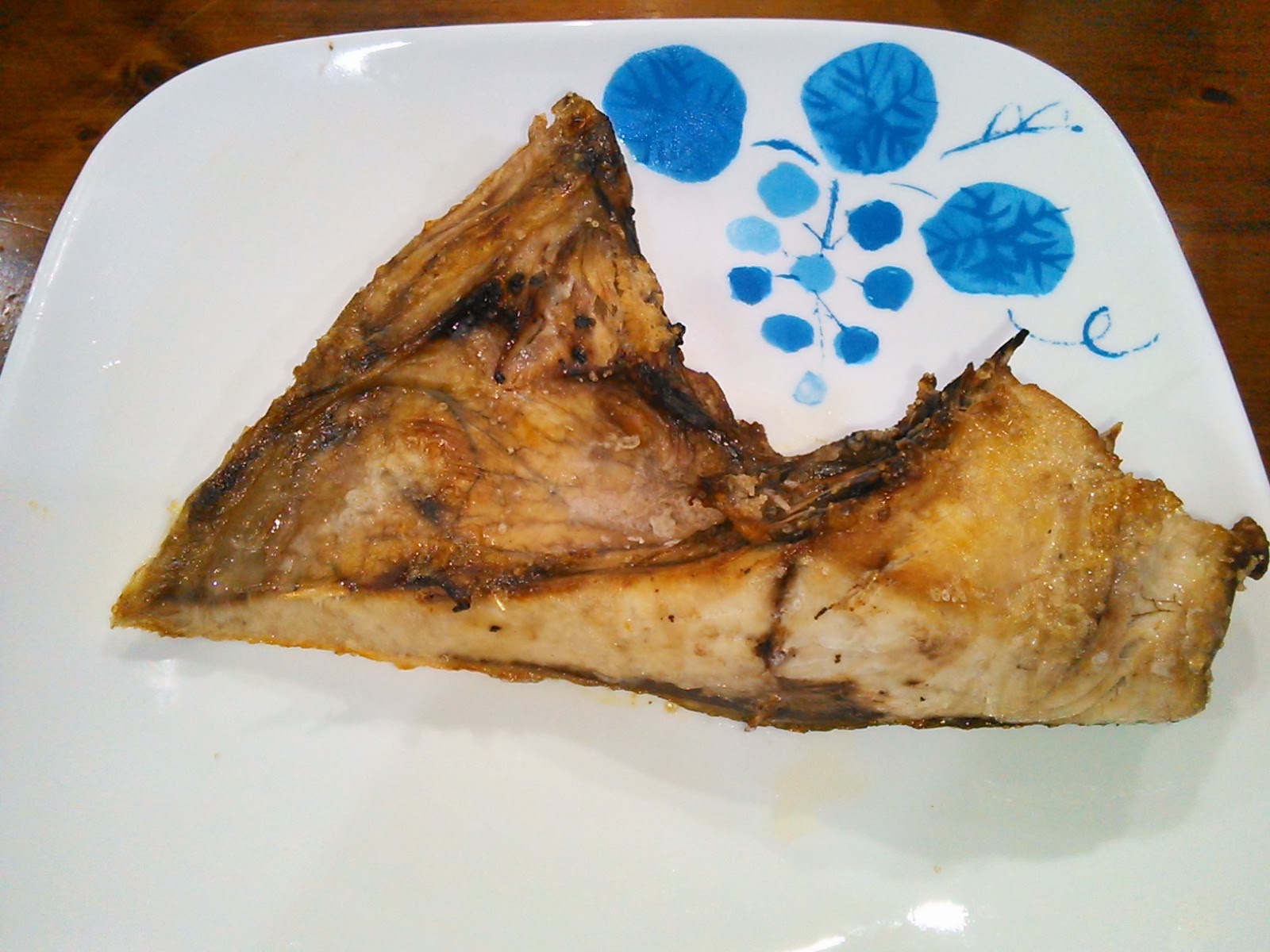 酔いどれプログラマーの不定期日記 13 10 15 ツナマヨトースト 牛丼弁当 マグロのカマ