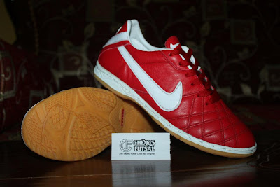 TOKO SEPATU FUTSAL ONLINE: Sepatu Futsal Nike Tiempo IV