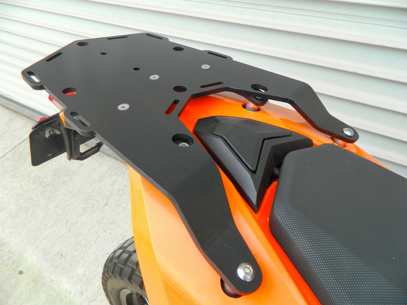 project KTM 690 Enduro R 690 Enduro rear rack (Nomadic Rack)