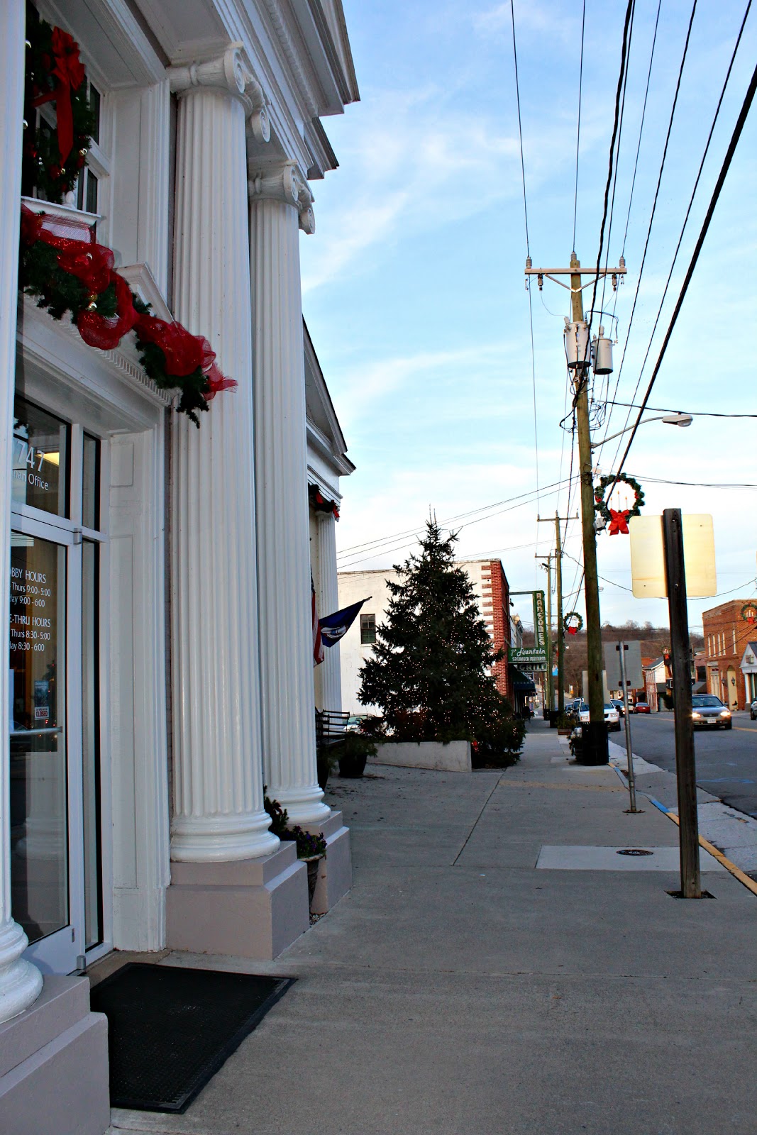 Around Roanoke, VA (A Daily Photo Blog) Through My Lens Christmas in