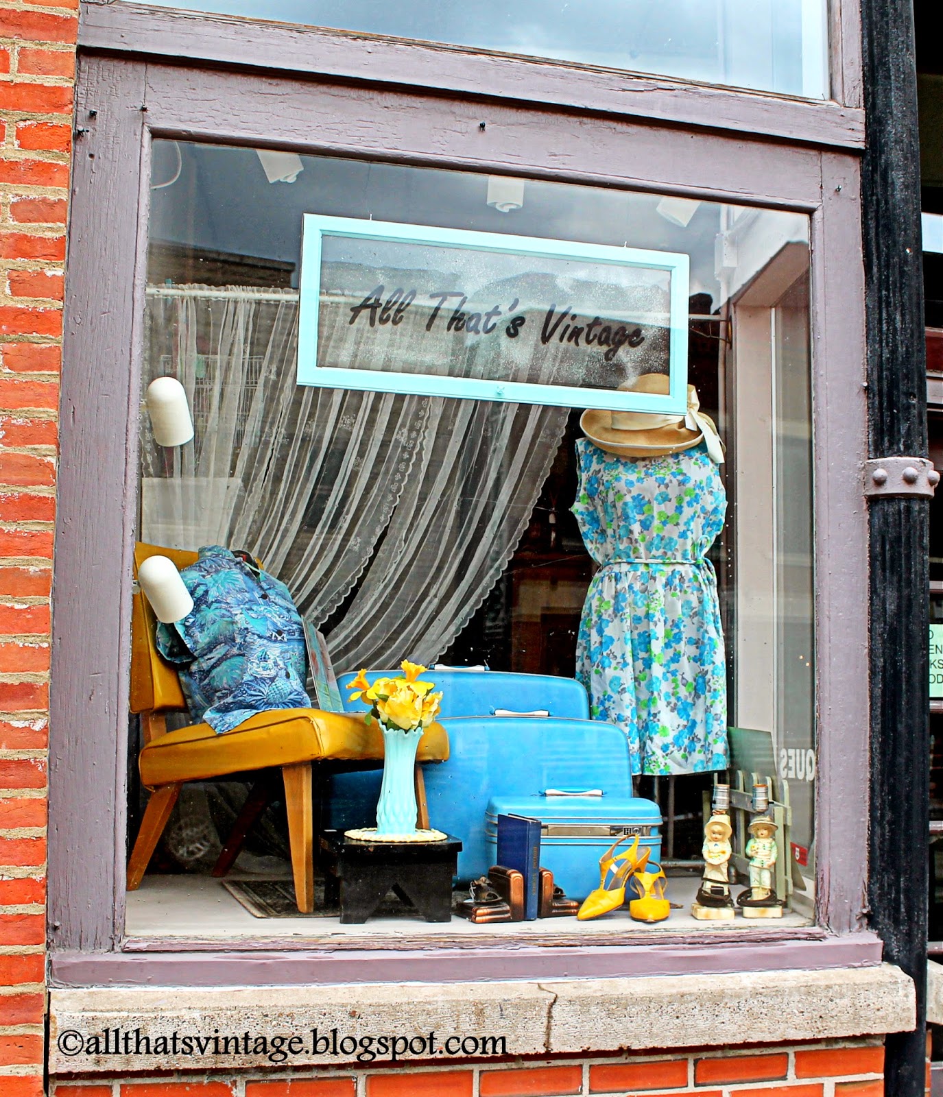 All That's Vintage Storefront Window DisplaysSpring