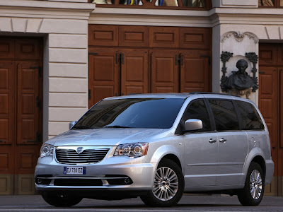 2012 Lancia Voyager