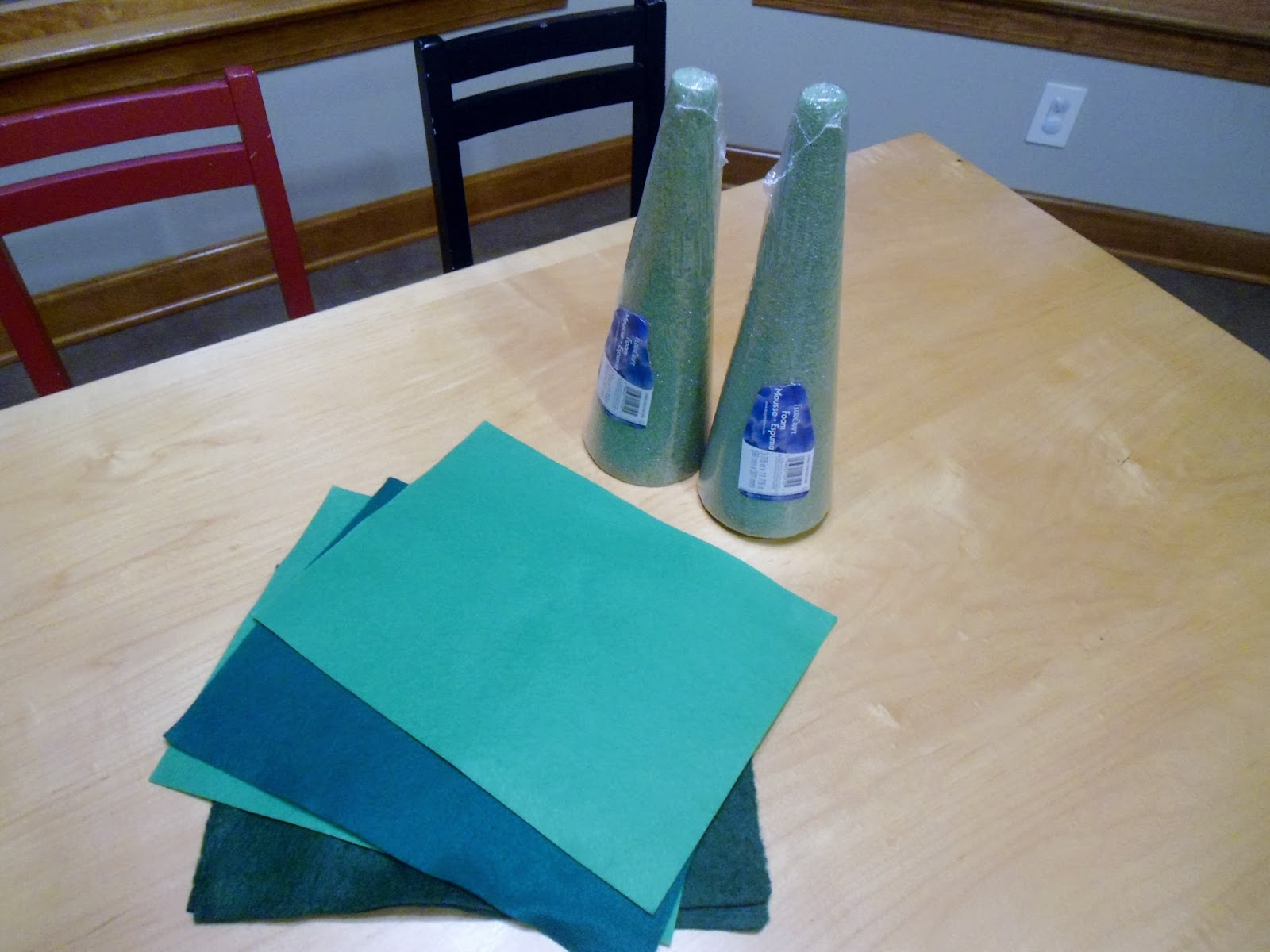 Housecalls Design: Fun Christmas Decorations for Toddlers