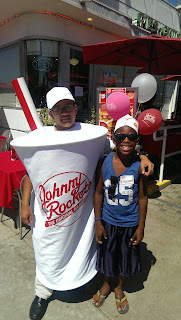 Dancing+at+Johnny+Rockets Johnny Rockets Shake Month Event Fall Candy Shake - M&M Milk Chocolate Candies
