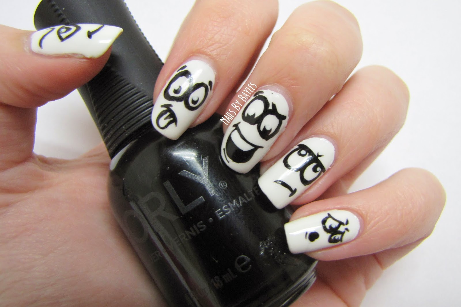nail art with faces