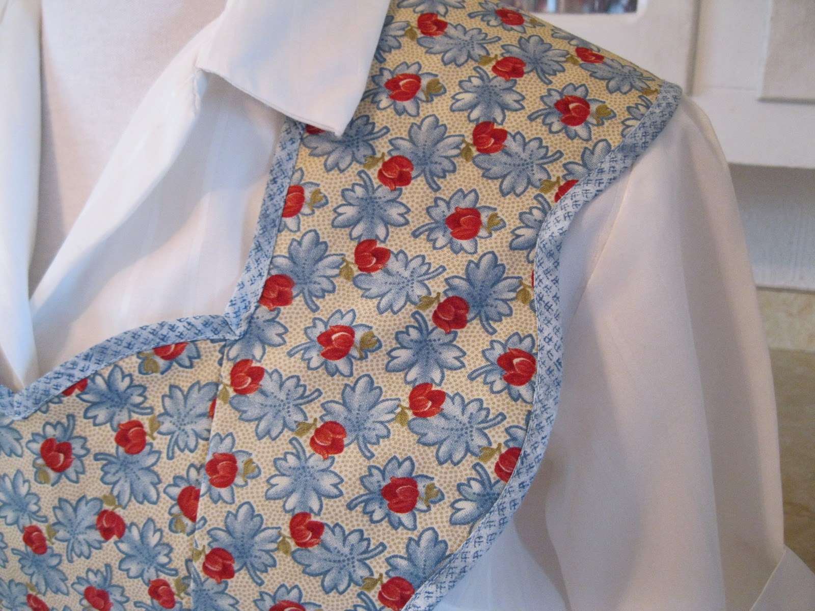 Apron History Pattern Review Wearing History Apron