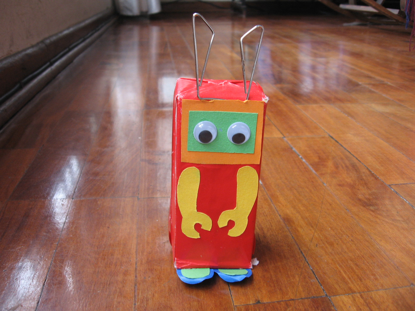 papel o cartón: creando 3 juguetes con material reciclado | Mi Kinder papel o cartón: creando 3 juguetes con material reciclado | Mi Kinder