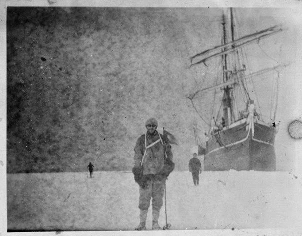 100-Year-Old Box Of Negatives Discovered Frozen In Block Of Antarctica’s Ice 100-Year-Old Box Of Negatives Discovered Frozen In Block Of Antarctica’s Ice