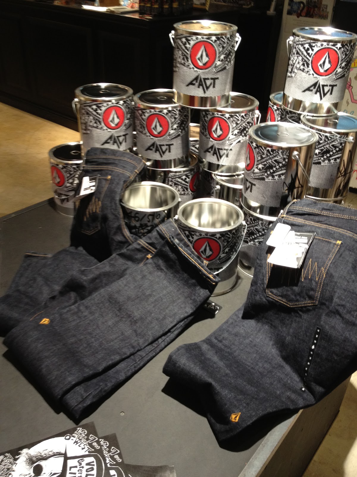 激レア！FACT×VOLCOM コラボ シグネチャーデニム FACT × VOLCOMコラボジーンズ！ - the industrial