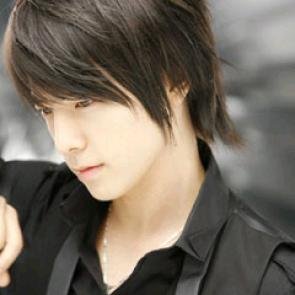 Profil dan Foto Donghae