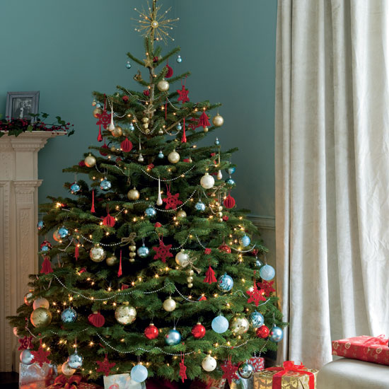 ... rut of families decorate the christmas tree every year they go out the