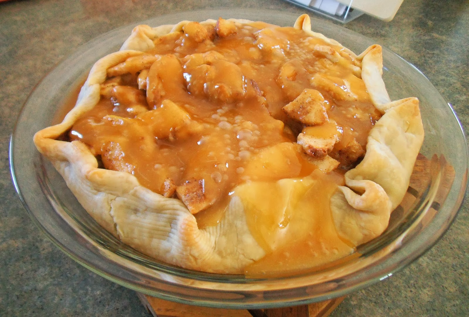 YankeeBelle Cafe Caramel Apple Pie