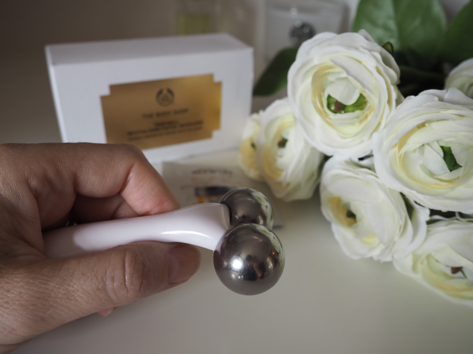 Facial massager reviews Brunette slut thumbnails