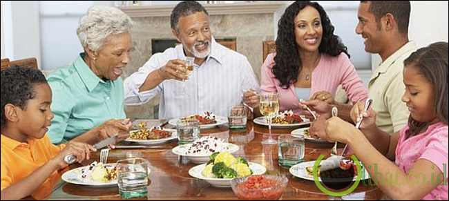 10 Manfaat Baik Makan Bersama Keluarga Nfx Gaul