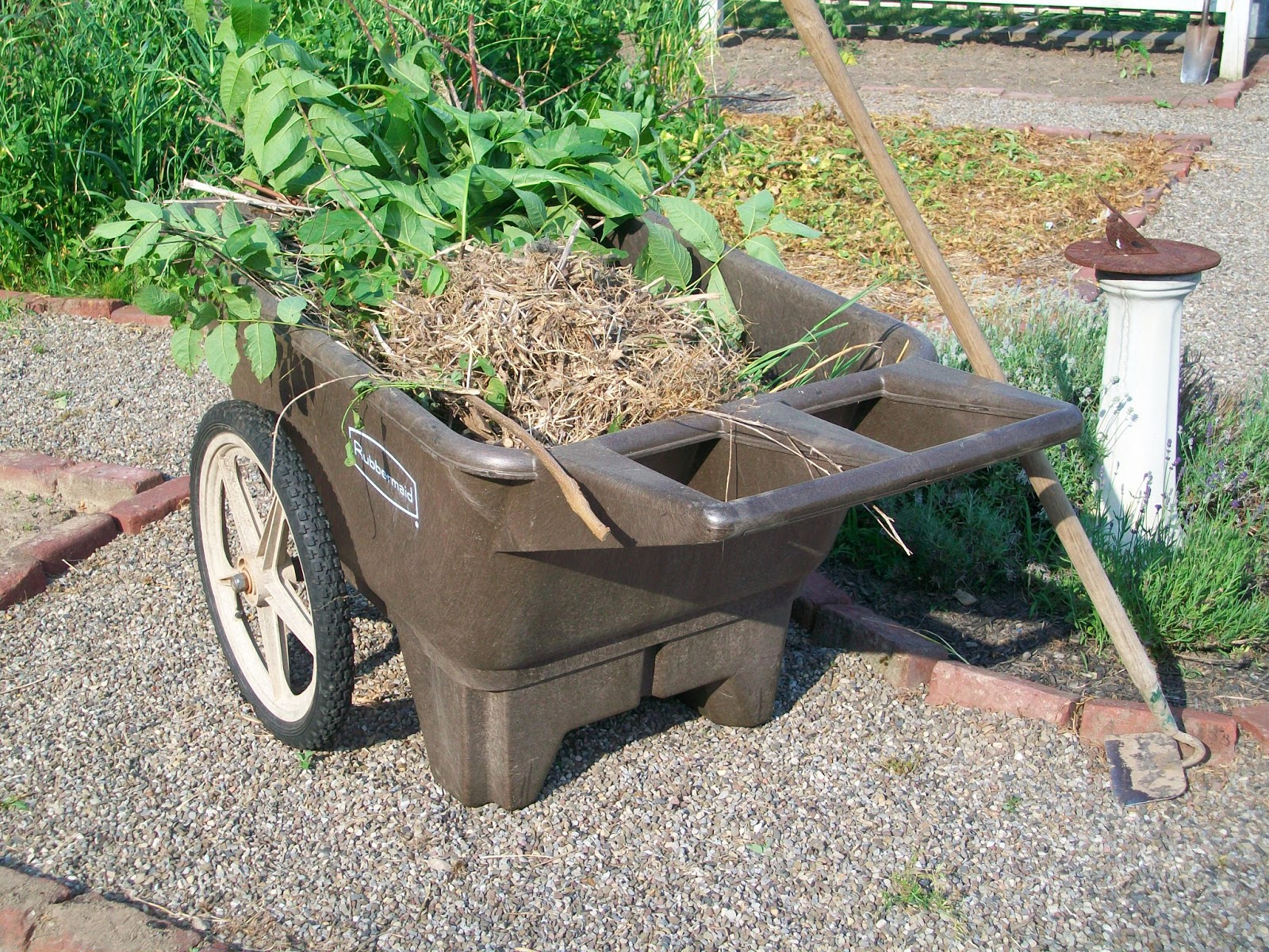 The Salty Gardener How To Replace Wheels On Rubbermaid Cart