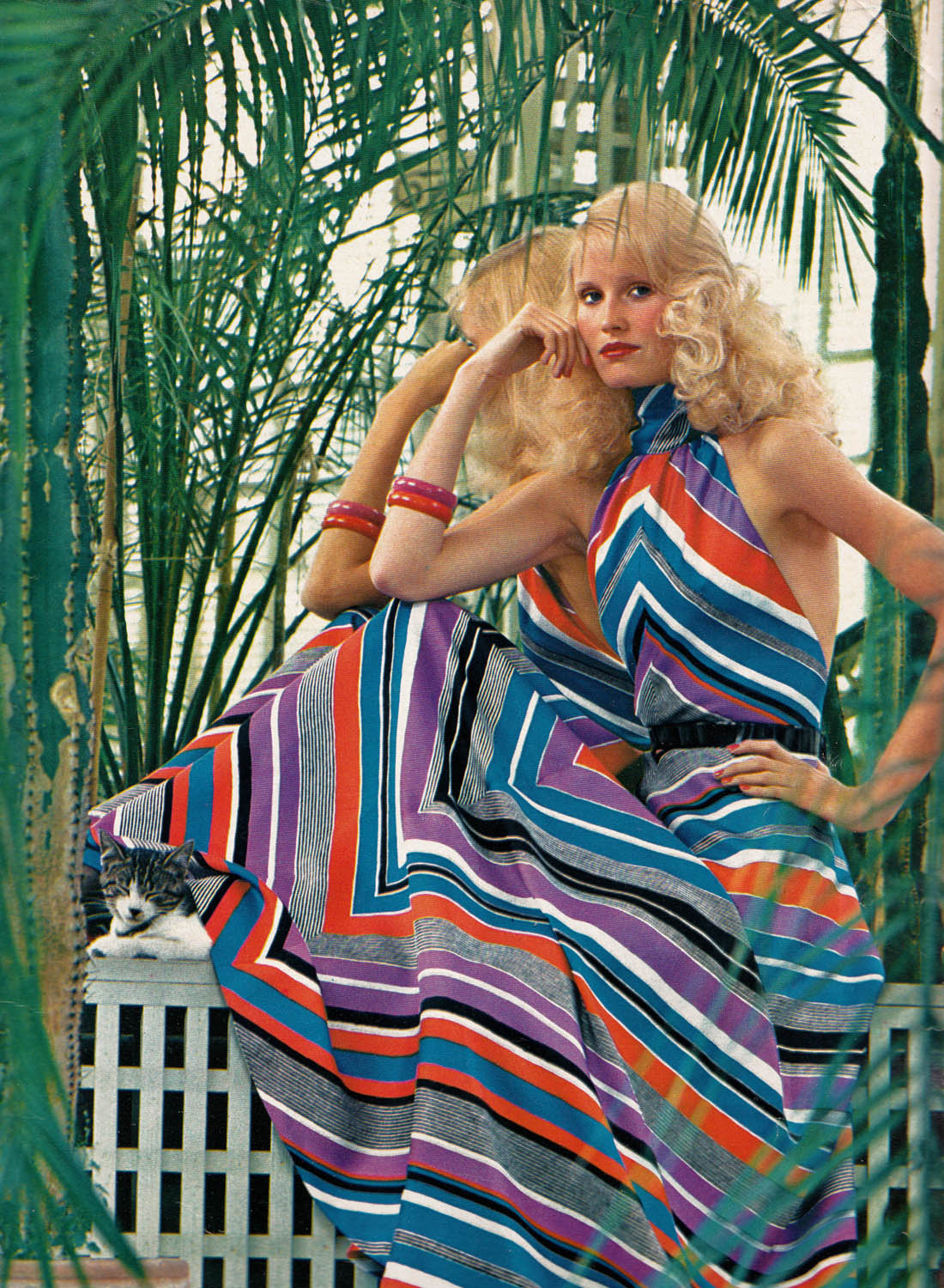 Featherstone Vintage PARIS 1972