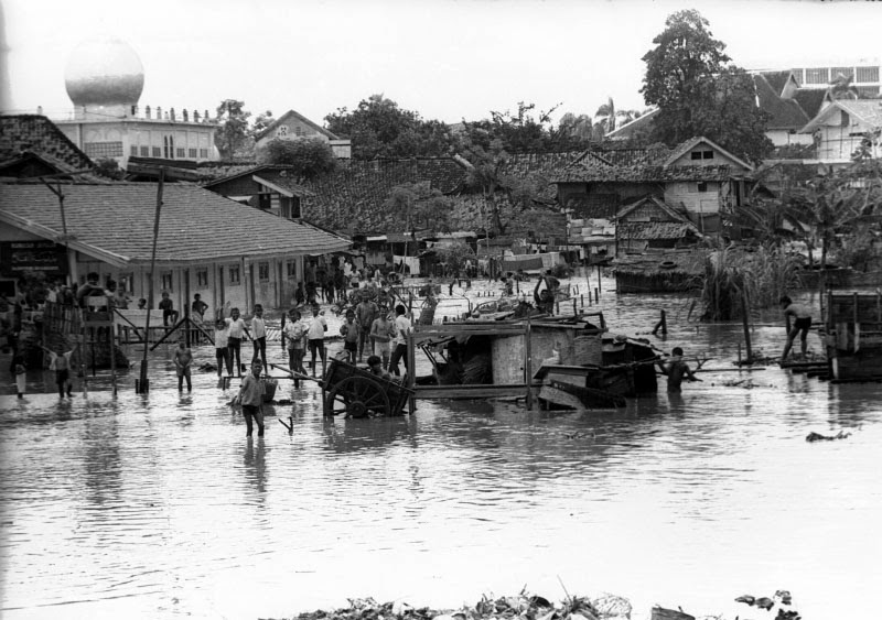 10 Foto Banjir Jakarta Sejak Jaman Belanda