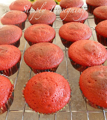 cupcakes+04 babycakes Cupcake Maker and Red Velvet Cupcakes 14