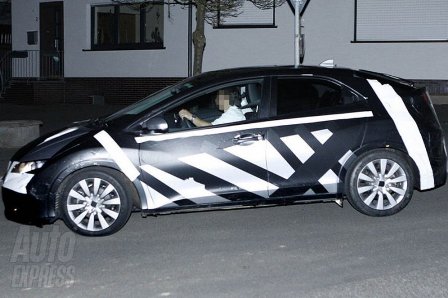 New gen 2013 Honda Civic hatchback spy shots