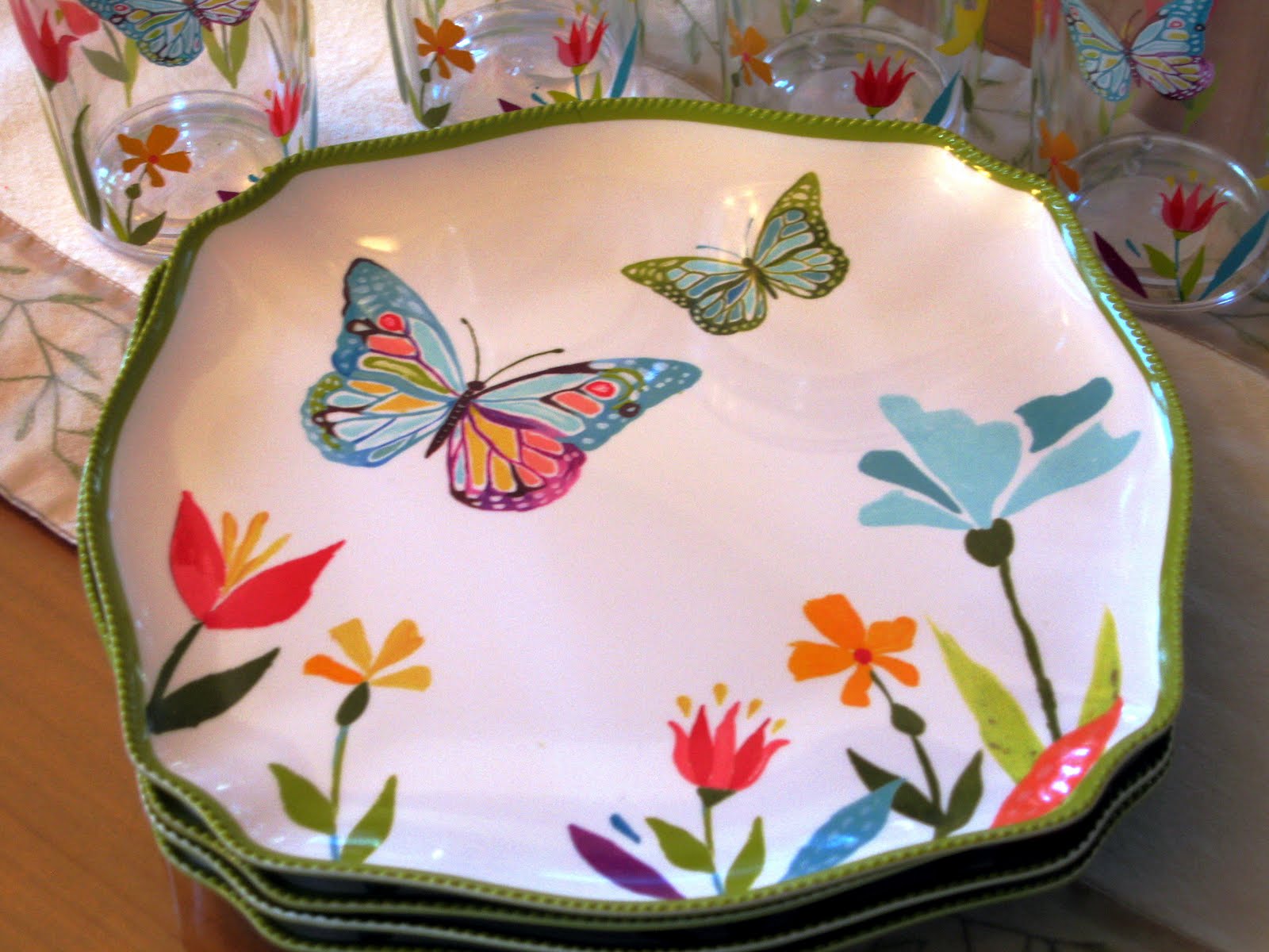 Favorite find... Butterfly dishes