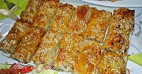 ANNE ELİ GİBİ&hellip;.. KARAKÖY BÖREĞİ (BAKLAVA YUFKASIYLA)