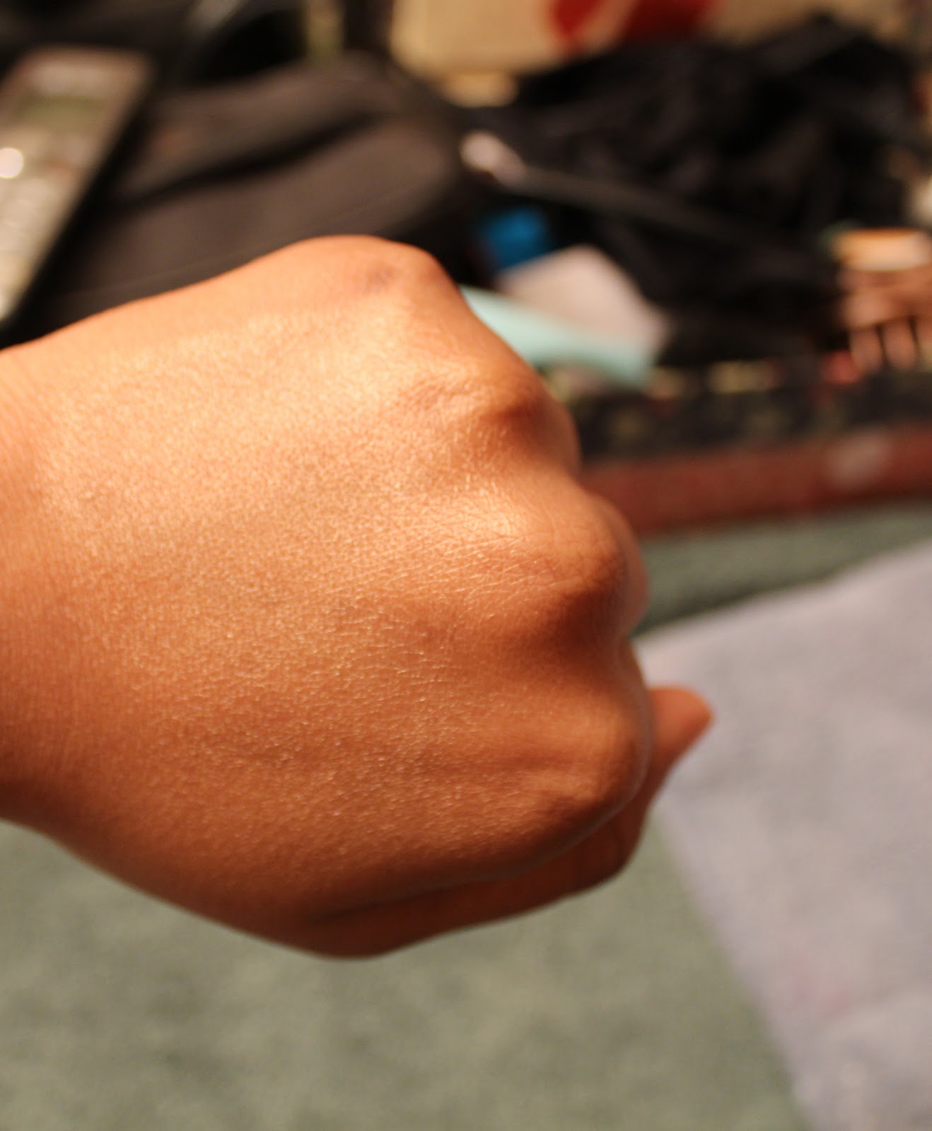 Hard Candy Glamazon Glow All The Way Face & Body Luminizer, Bronze 318