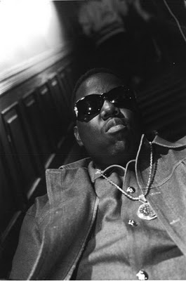 THREADING FASHION DAILY: March 2011