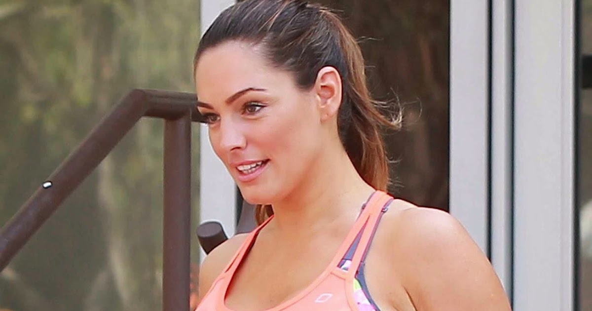 KELLY BROOK WORKOUT AT EQUINOX BEVERLY HILLS