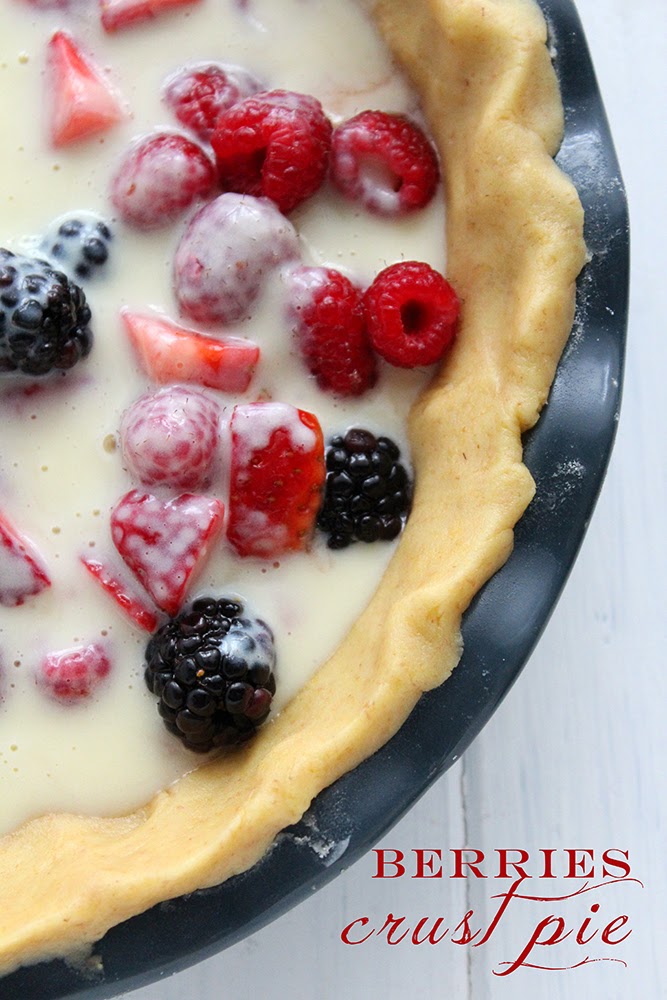 Berries double-crust pie