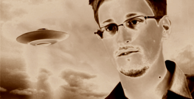 Edward Snowden: Aliens nos ven como hormigas Edward Snowden: Aliens nos ven como hormigas