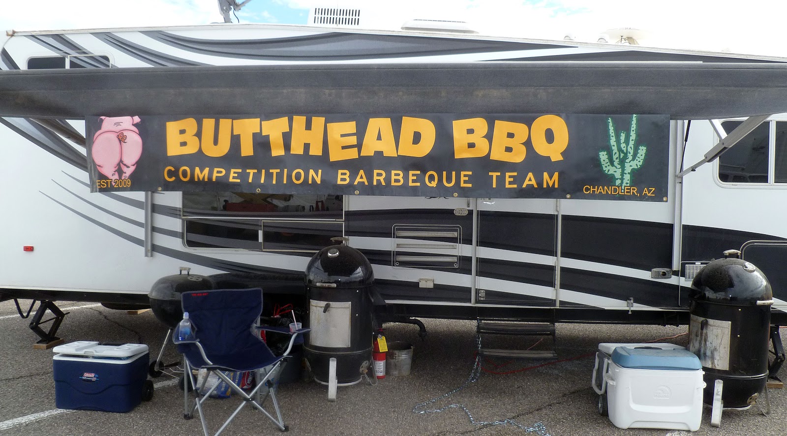 MAD MEAT GENIUS BARBEQUE at the LONDON BRIDGE