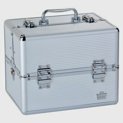 Makeup With Gabriela Makeup Essentials For The Makeup Artist