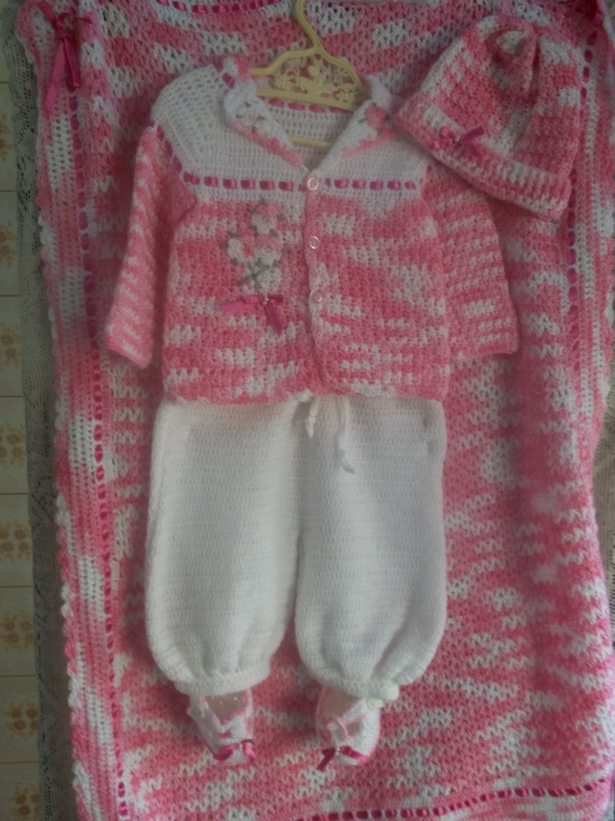 sapatinho de croche saida de maternidade