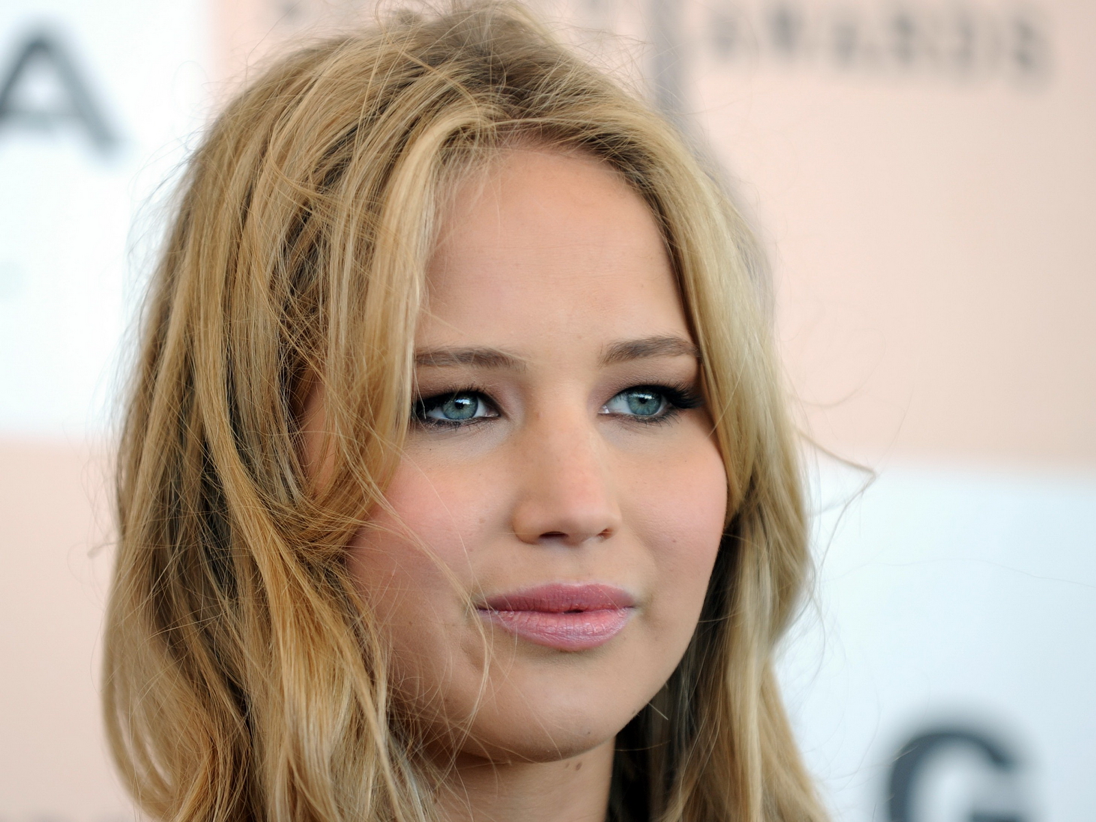 السيرة الذاتية للنجمة جينيفر لورانس Jennifer+lawrence+(2)