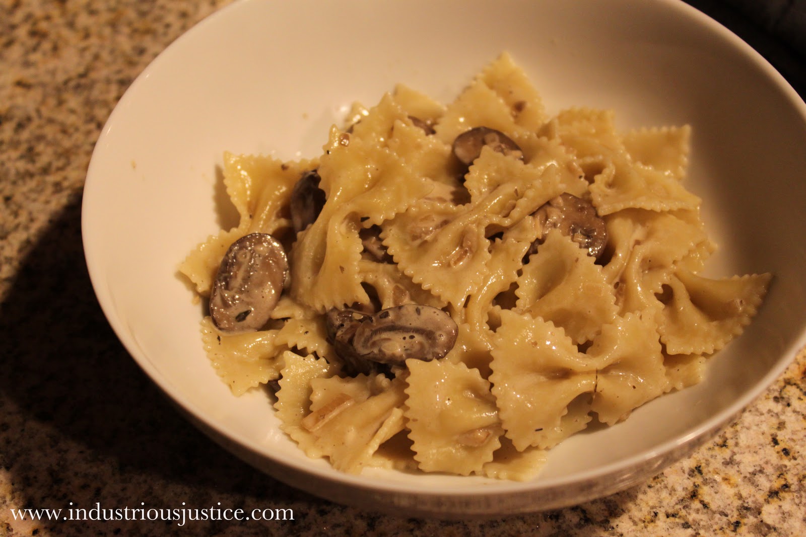 industrious justice: Recipe: Creamy Mushroom Pasta