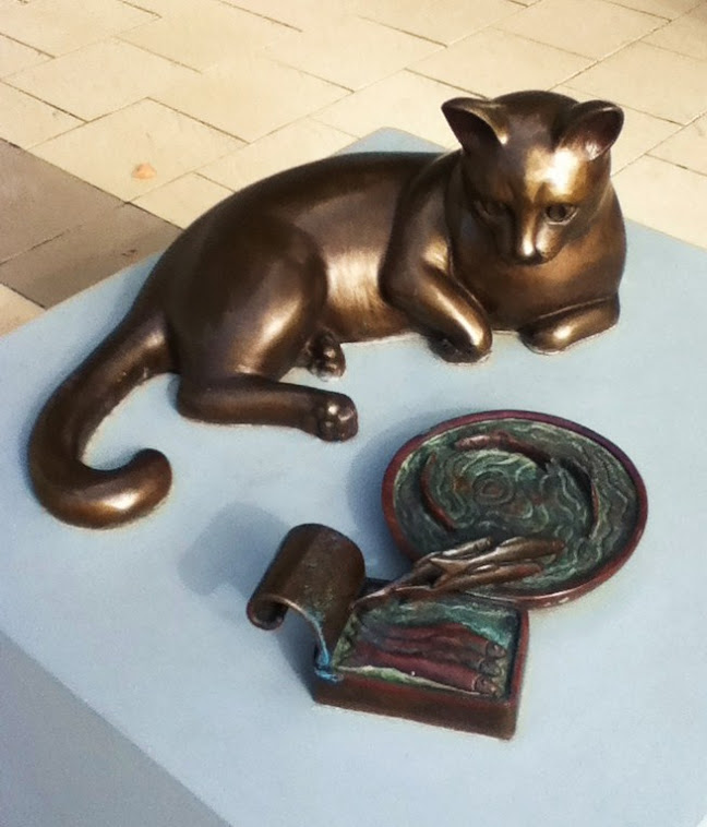 'Cat' Dynons Plaza Concourse Sculpture by Andrew Kay 2006