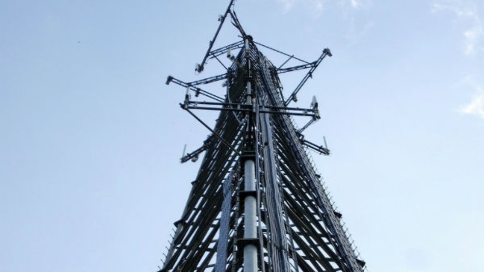 Inside Towers Cell Tower Tech Rescued After Antenna Accident