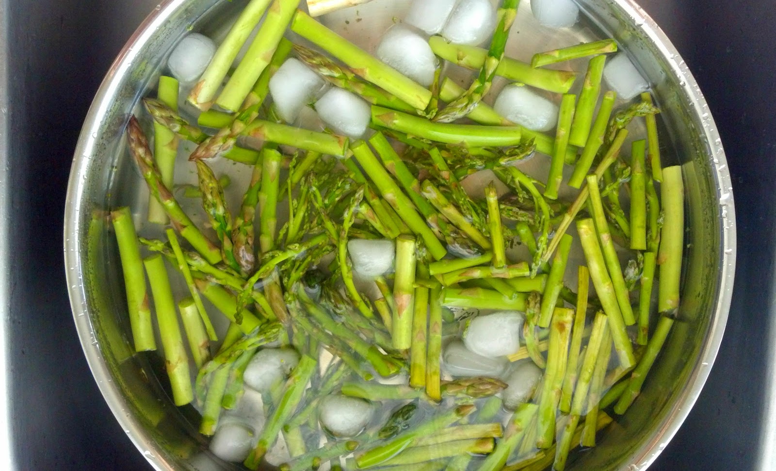 Autumn's Copper Pot Asparagus NomNoms