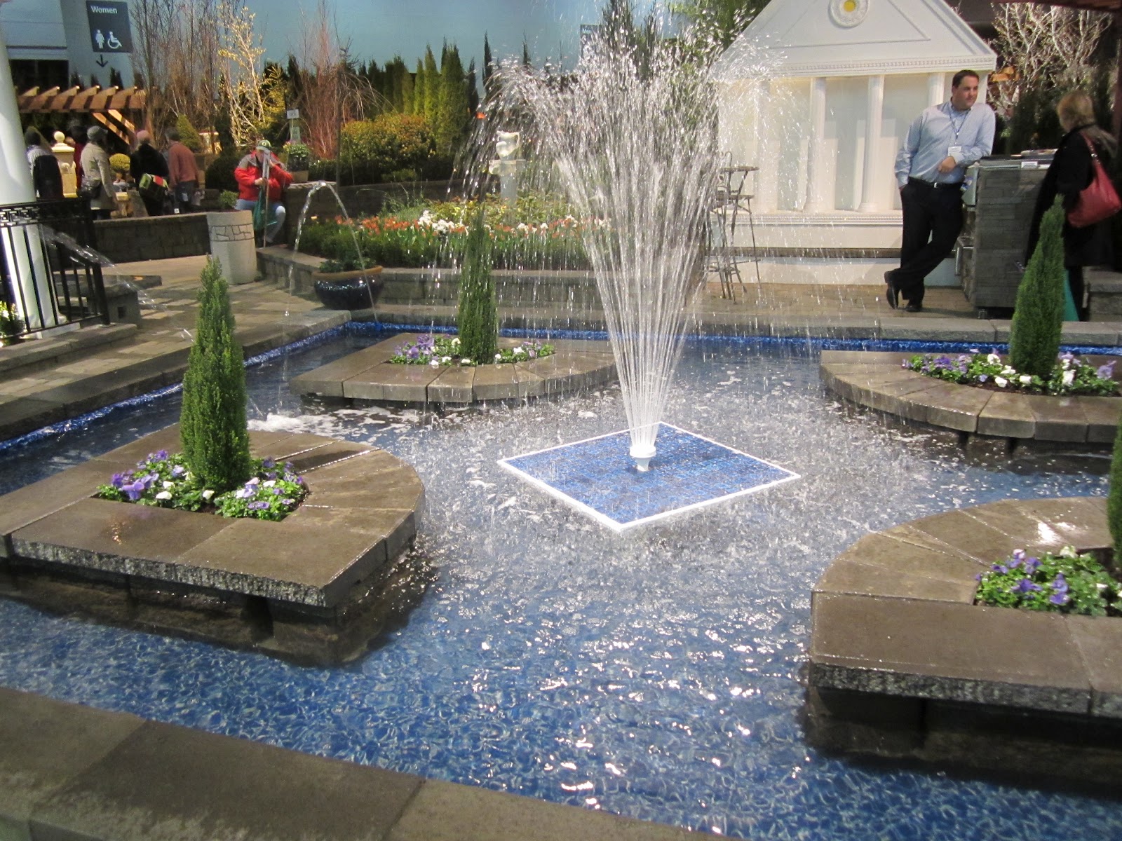 Sprouts A few photos from the Yard, Garden & Patio ShowPortland, OR