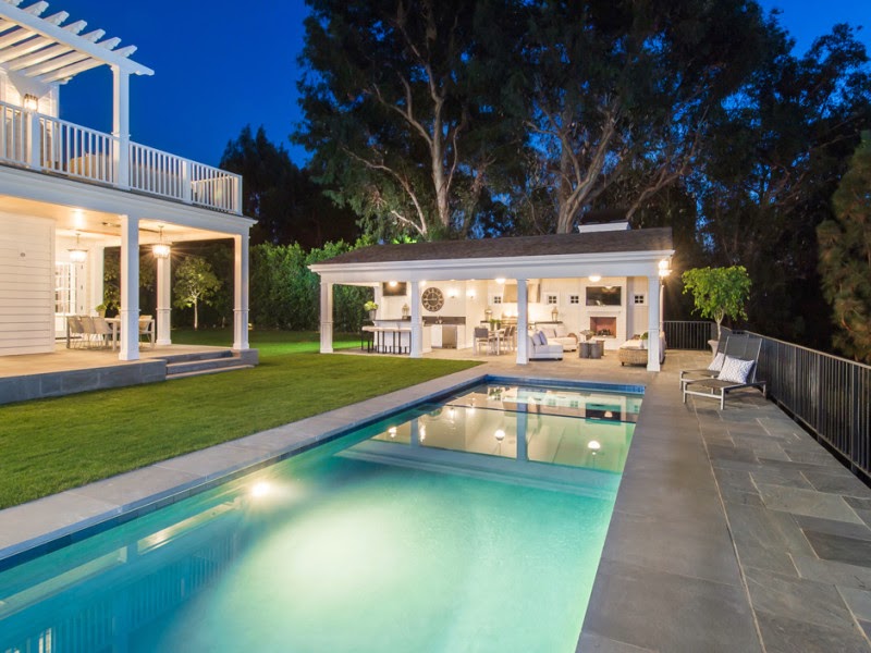 Take a tour of Michael Strahan’s new 17 million Los Angeles Mansion