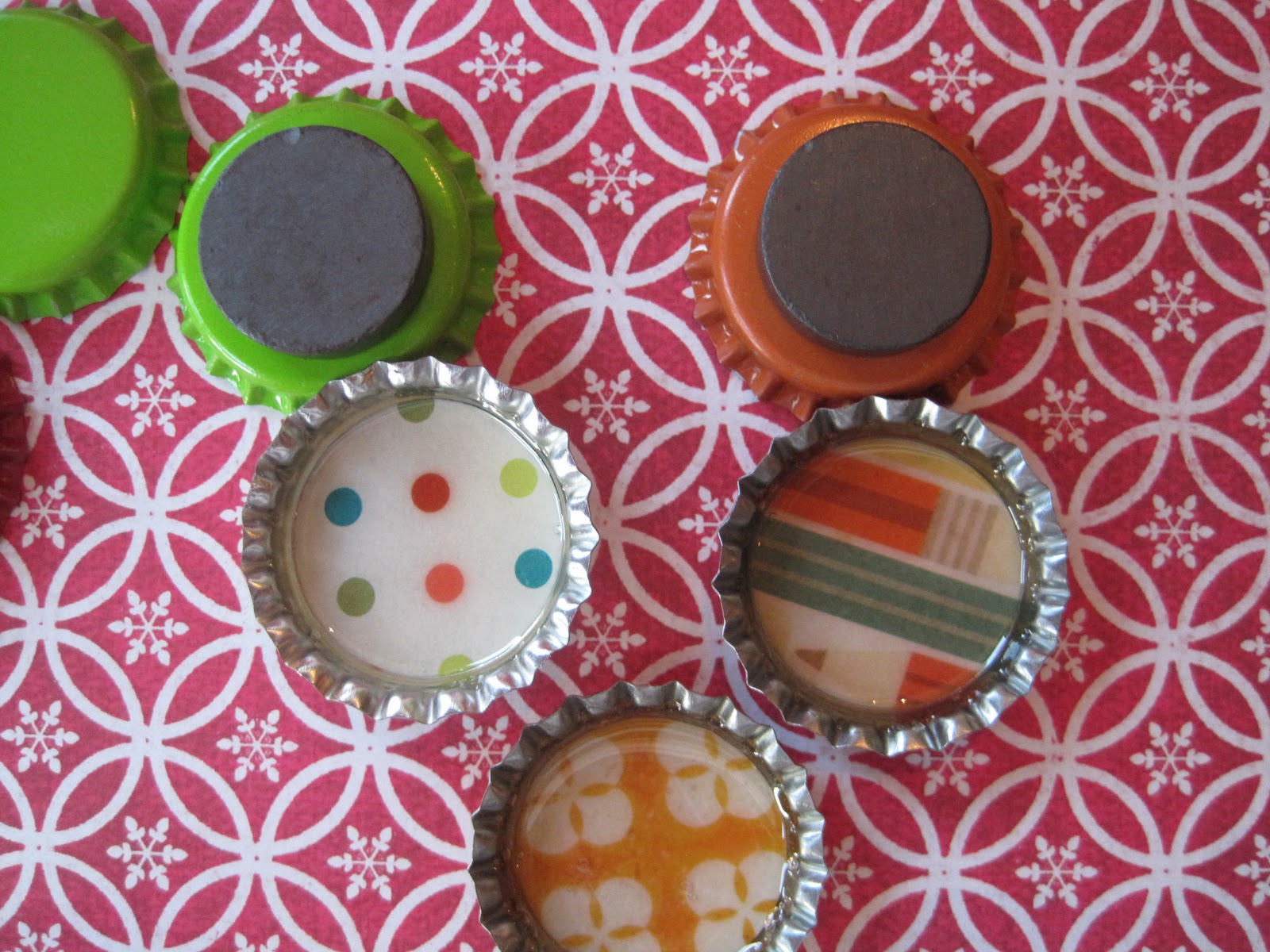 the vintage umbrella making bottlecap