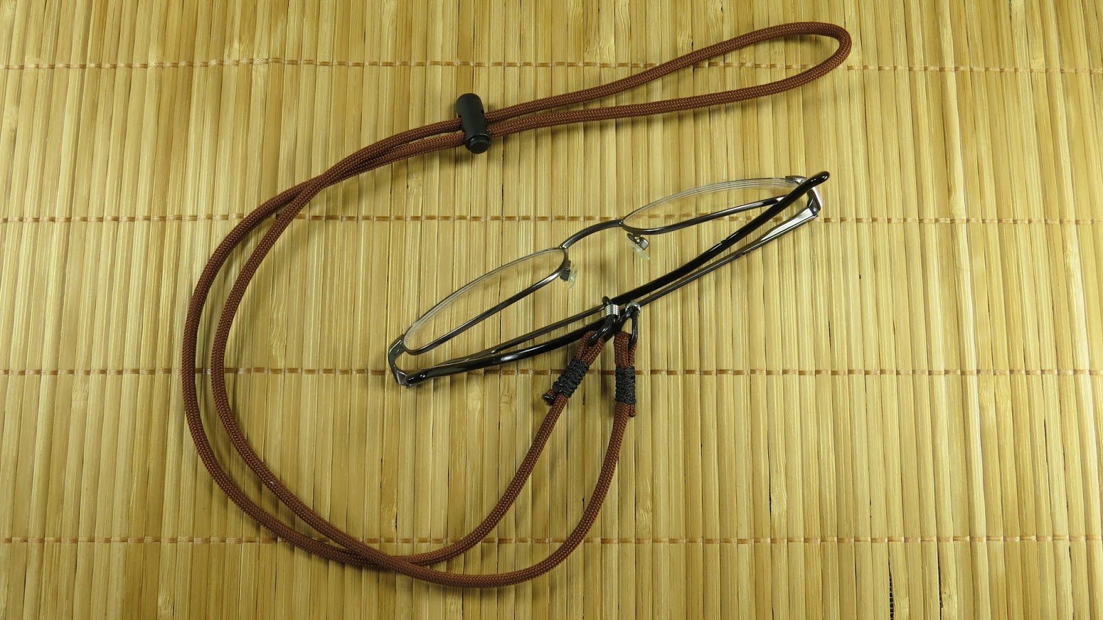 Paracord 101 Glasses Lanyard