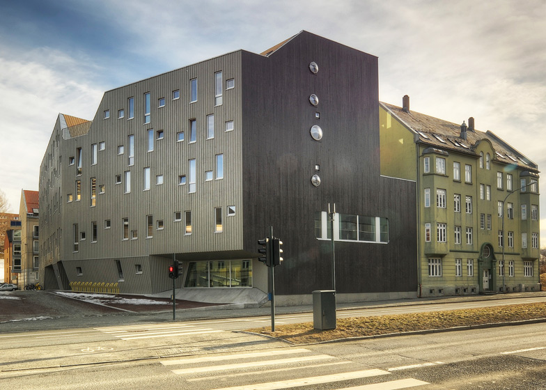 ¿mentimos luz? Myspace Student Housing [Trondheim, Norway] MEK