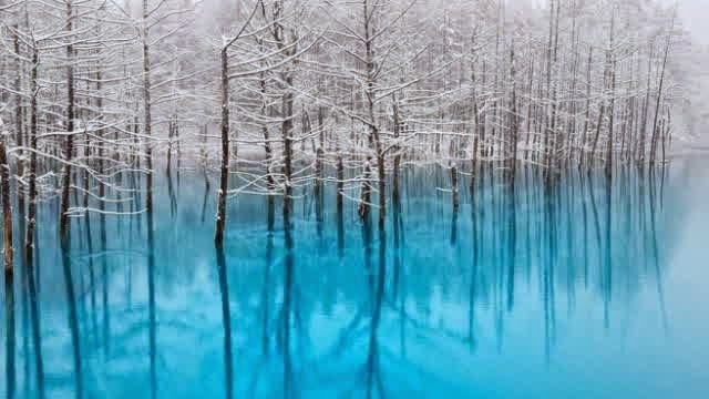 Danau biru yang indah danau biru yang indah