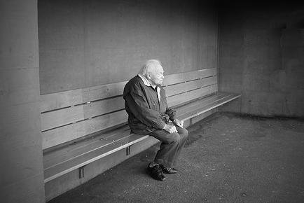EL ABANDONO DE LOS ANCIANOS el abandono de los ancianos: