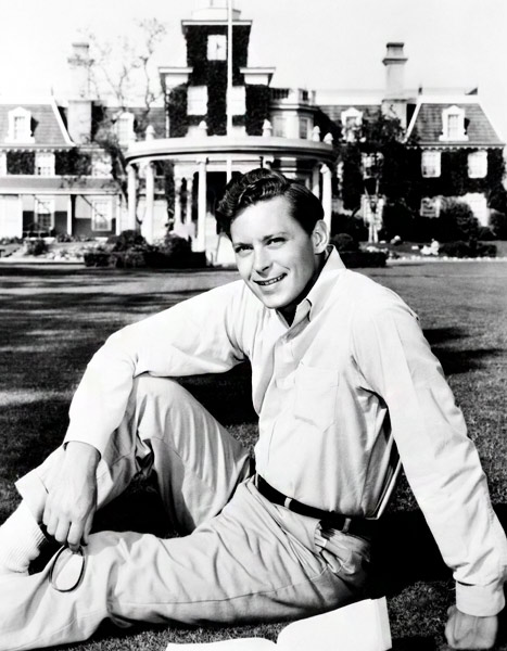 Chatter Busy: John Kerr Dies At 81