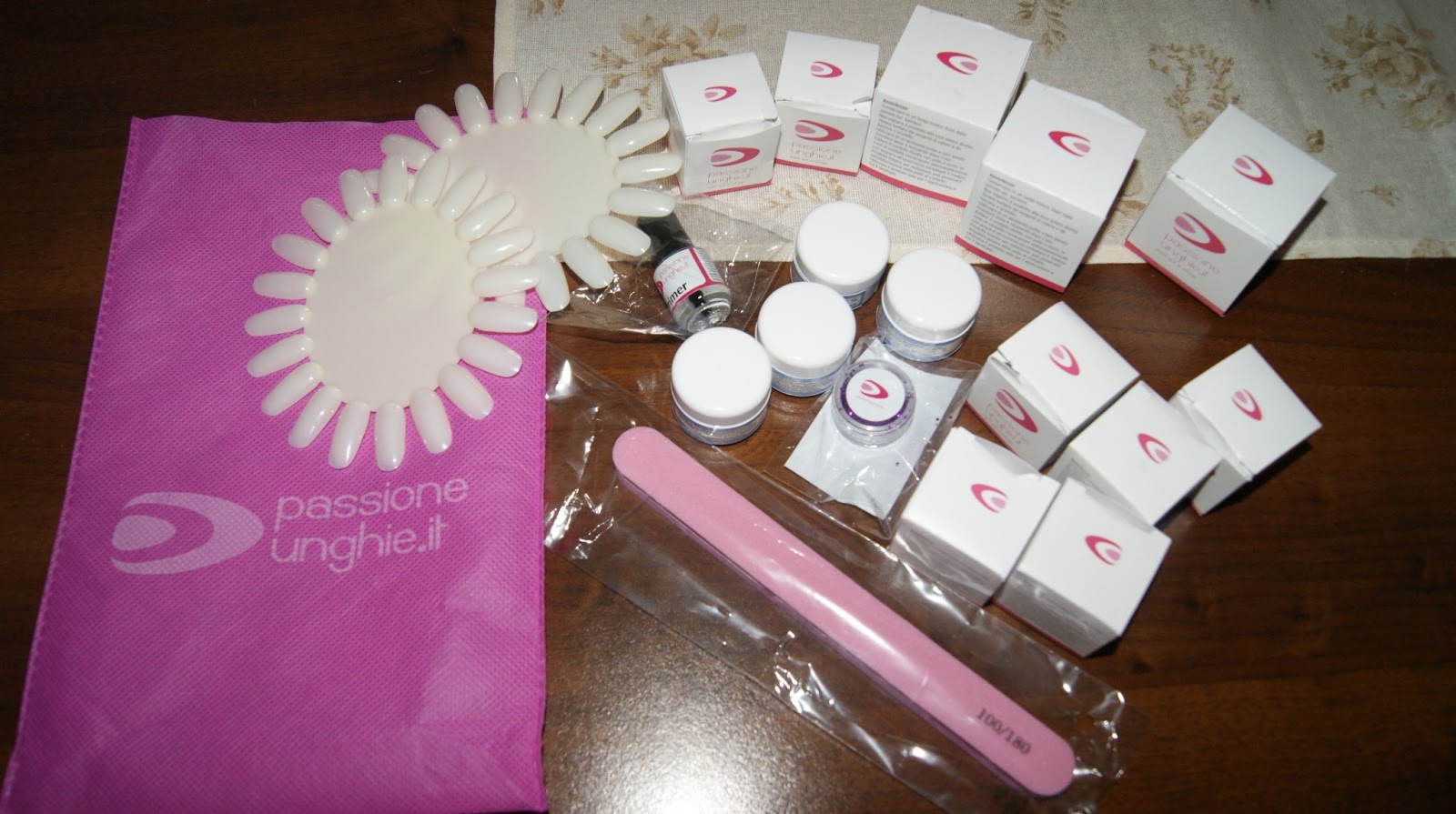 Mademoiselle Sherazade PASSIONE UNGHIE primo ordine!