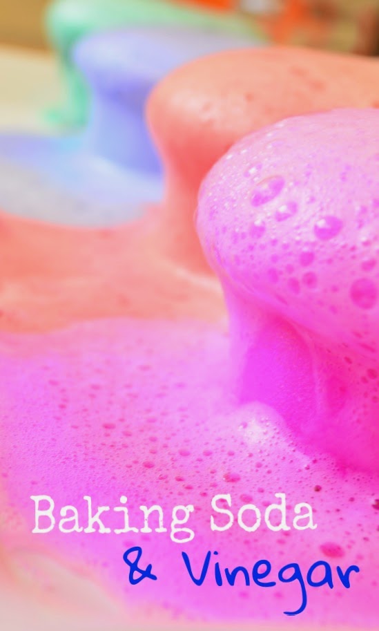 Practical Mom Baking Soda & Vinegar Concoction Science Experiment