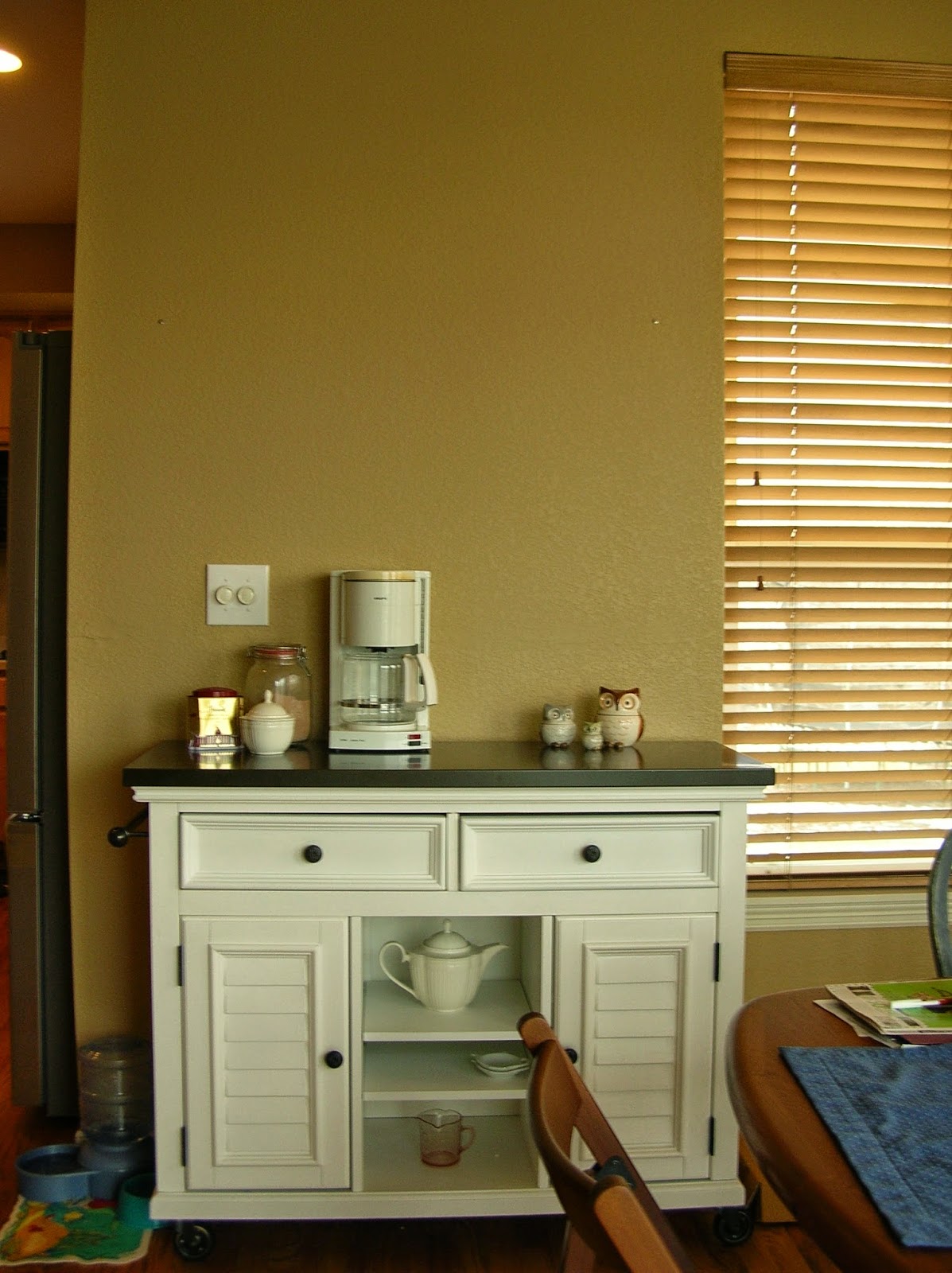 Living Design Breakfast Nook Coffee Center